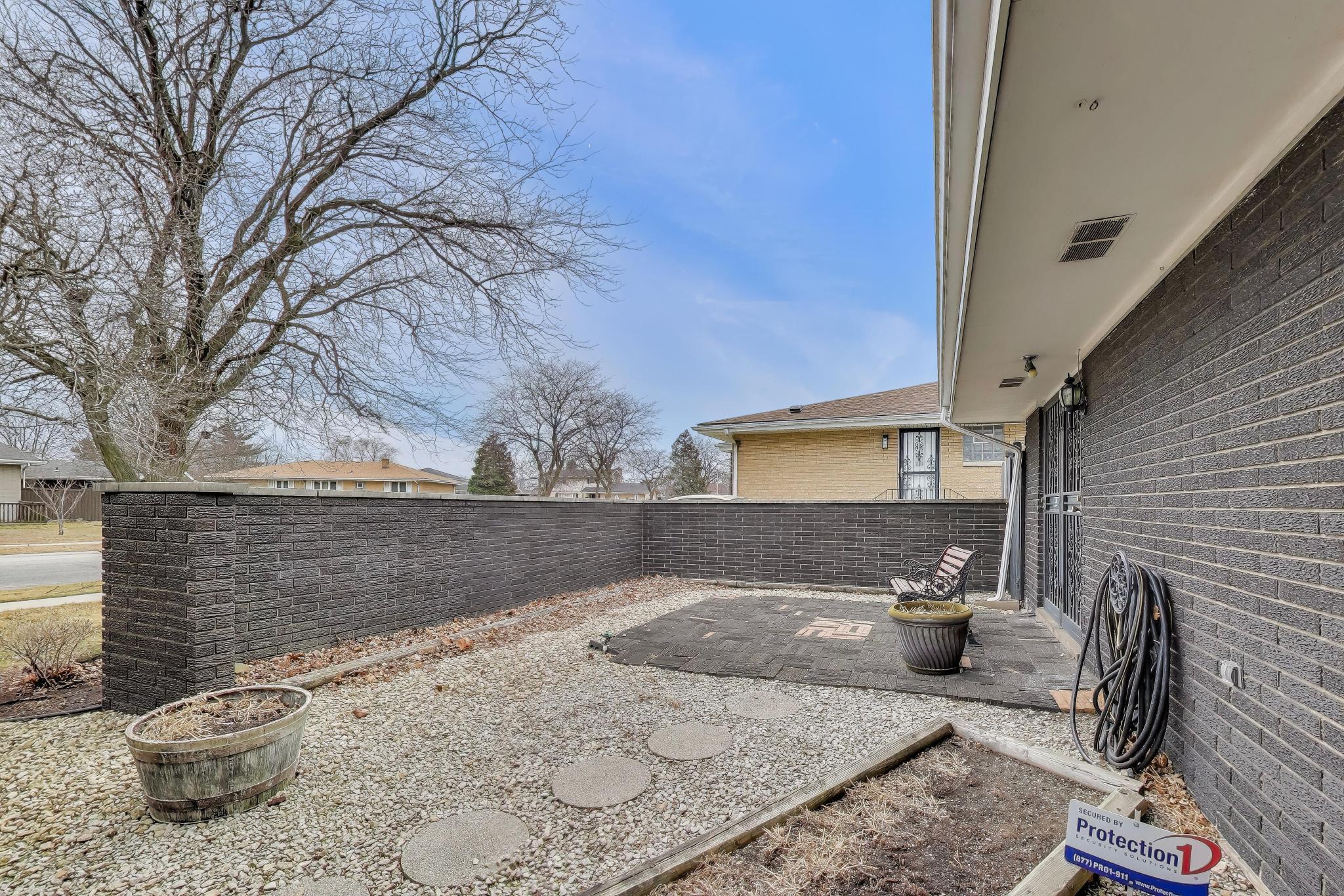 2104 Cardinal Drive