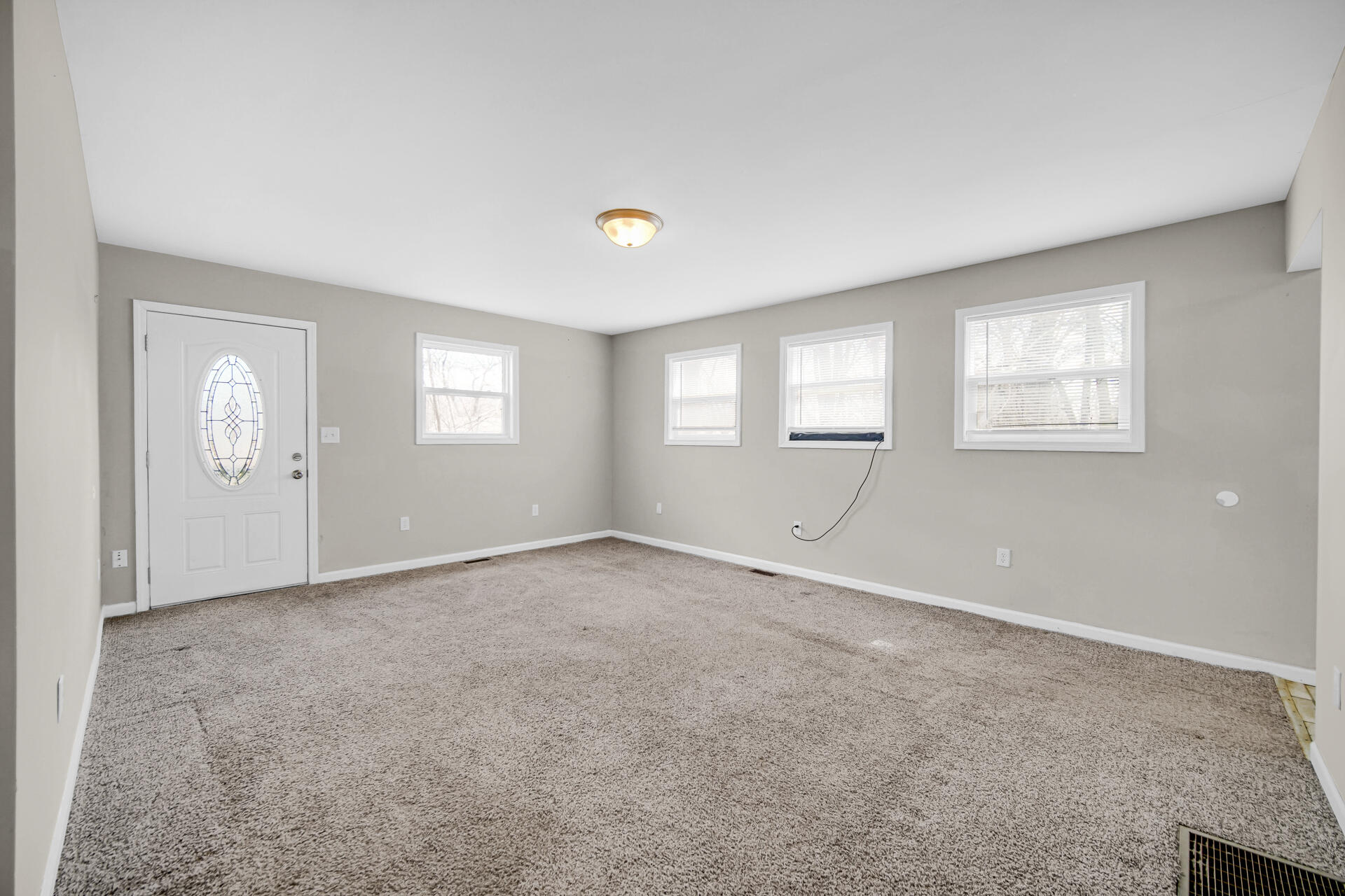 6415 W 146th Place