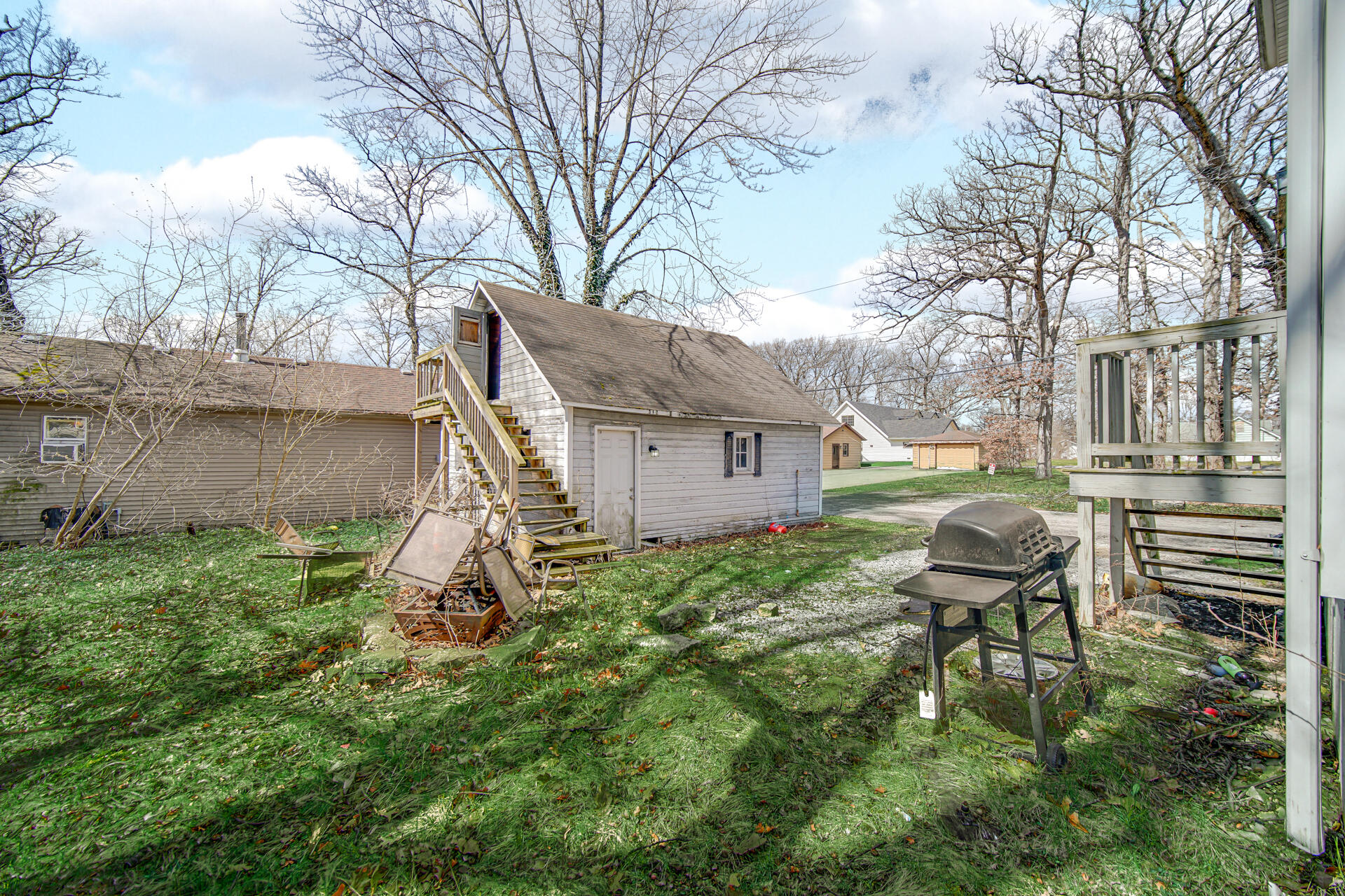 6415 W 146th Place