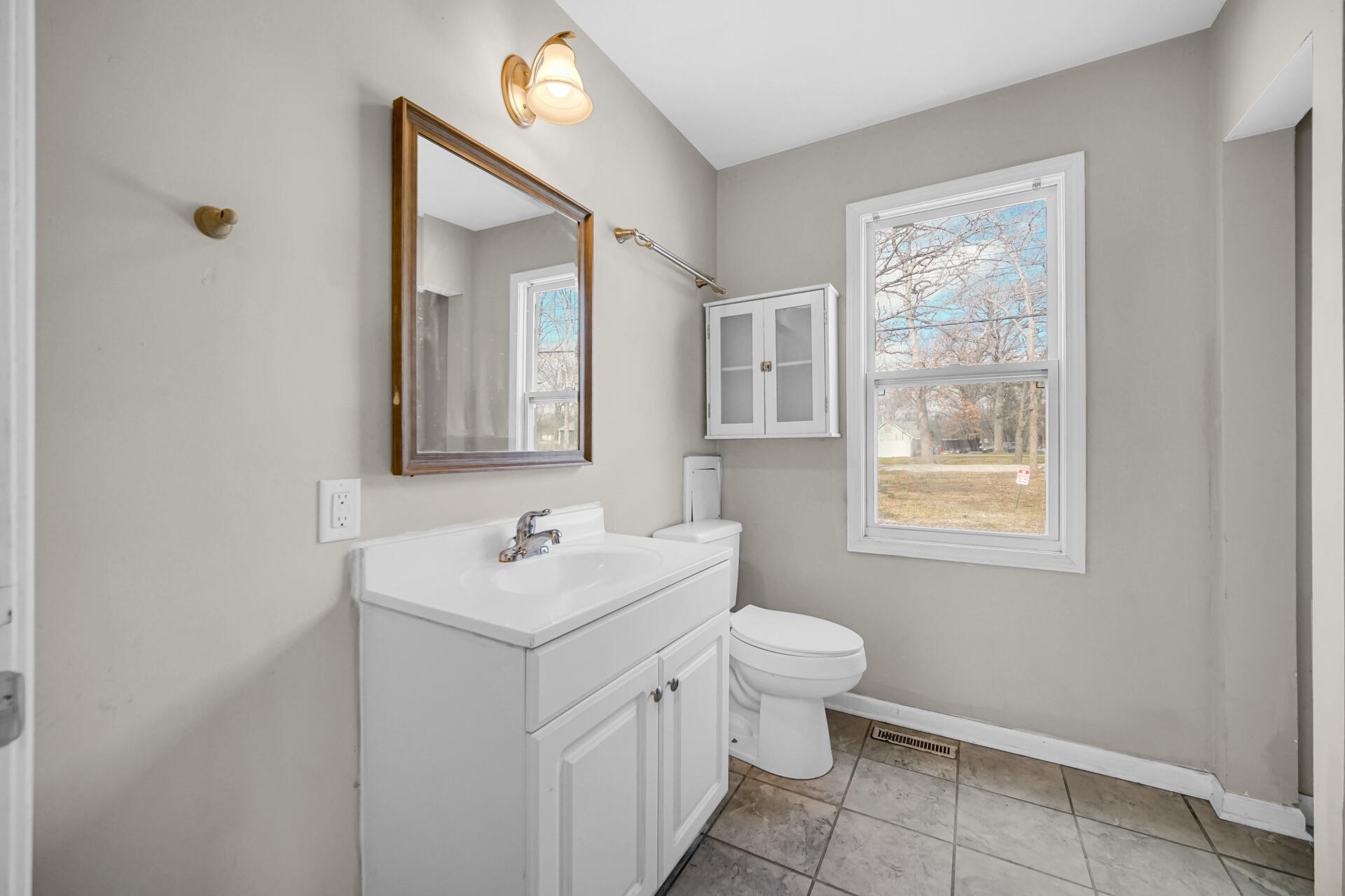 6415 W 146th Place
