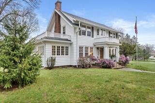 200 N Marquette Trail