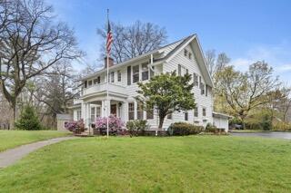 200 N Marquette Trail