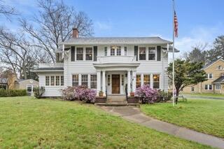 200 N Marquette Trail