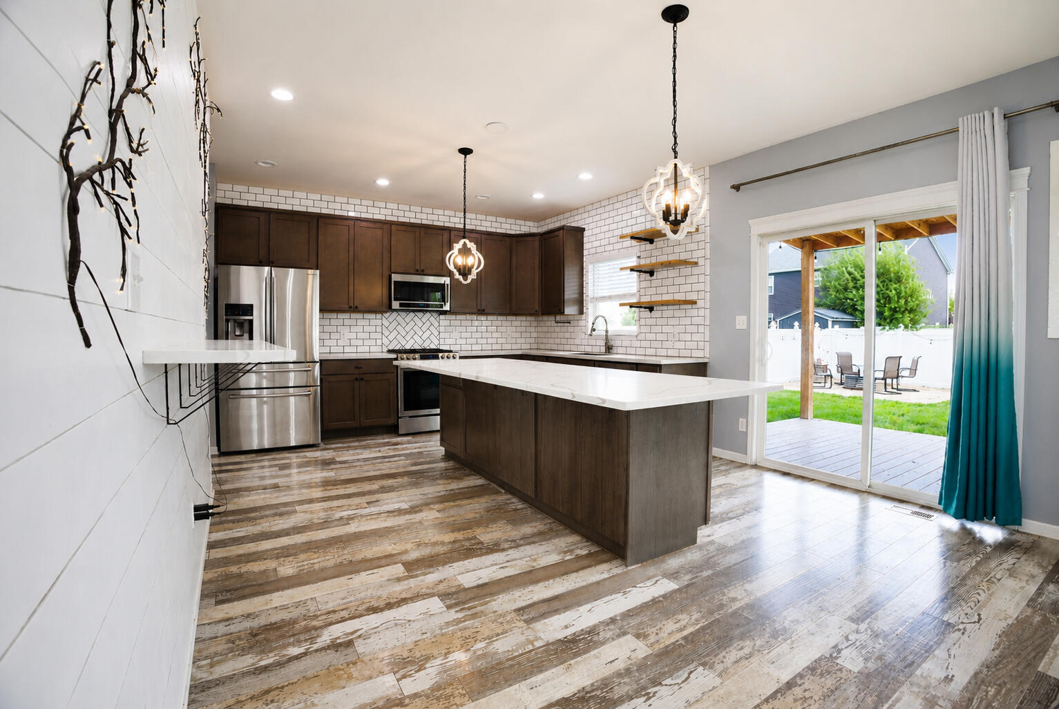 527 Chicory Lane