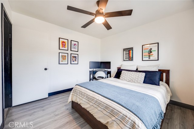 871 W 12th ST Unit: 1