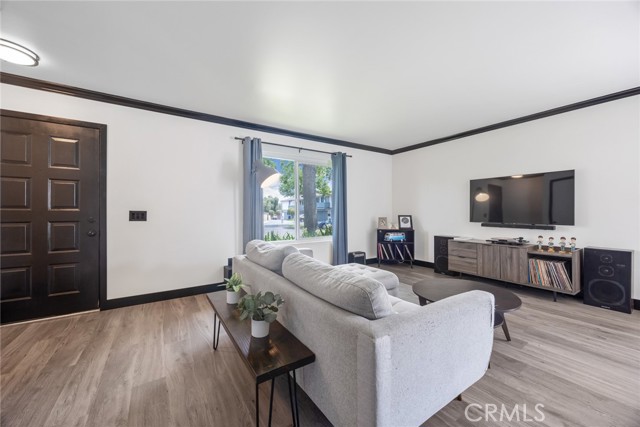 871 W 12th ST Unit: 1