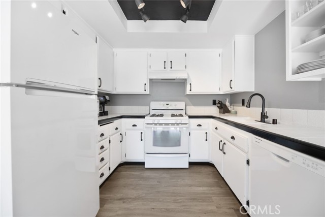 871 W 12th ST Unit: 1