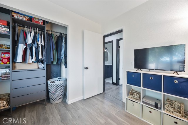 871 W 12th ST Unit: 1