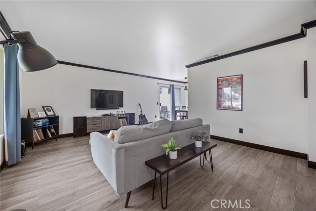 871 W 12th ST Unit: 1