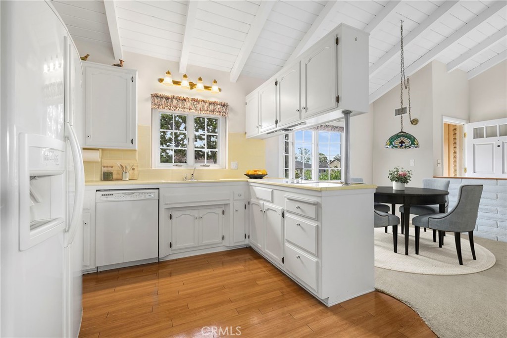 12351 Woodlawn Avenue