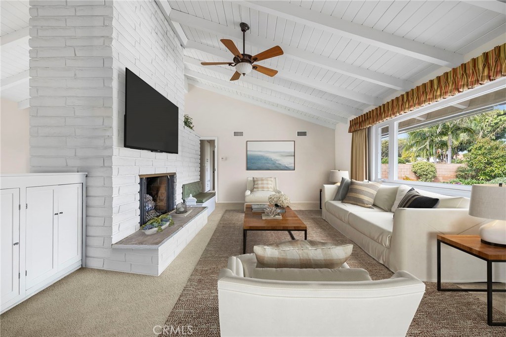 12351 Woodlawn Avenue