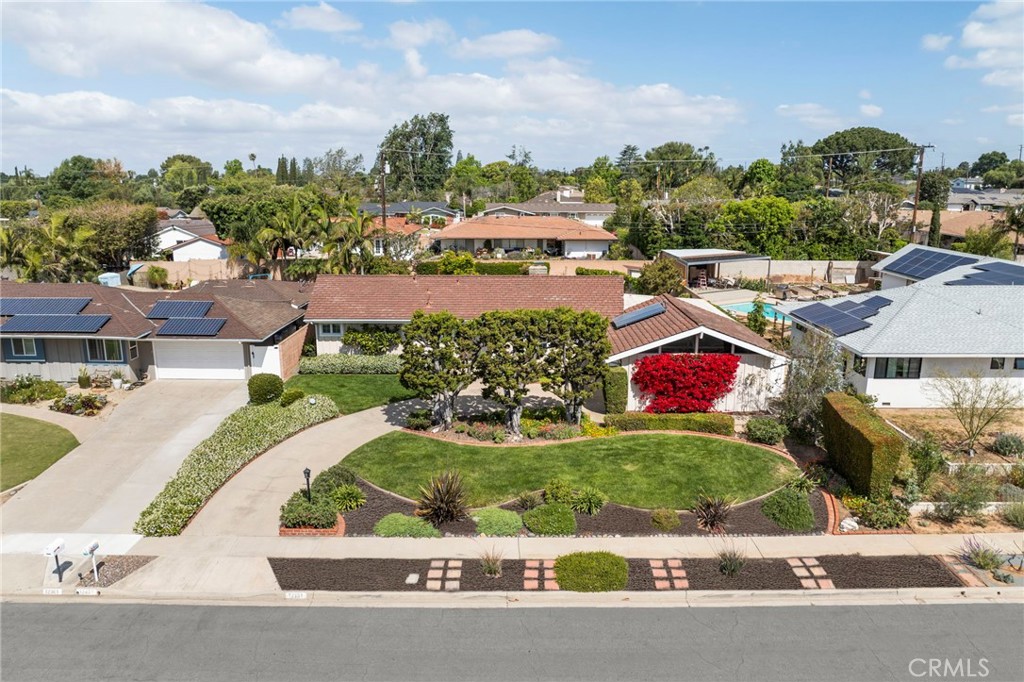 12351 Woodlawn Avenue