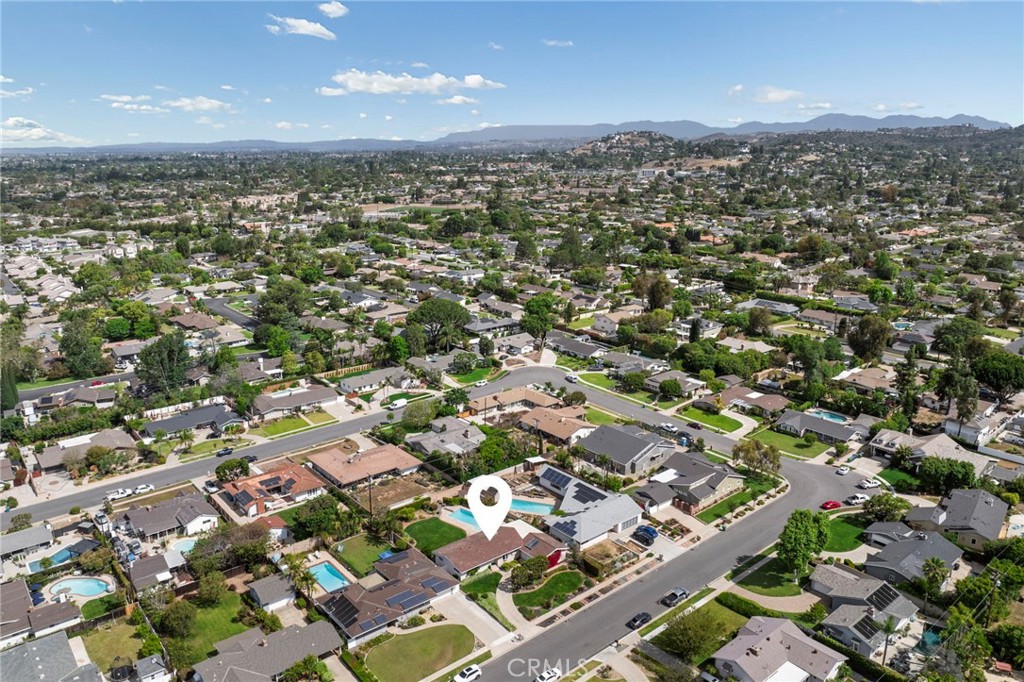 12351 Woodlawn Avenue