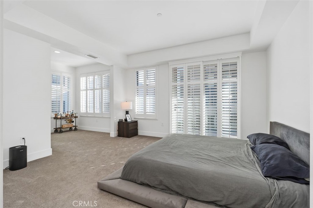 150 The Promenade N 202