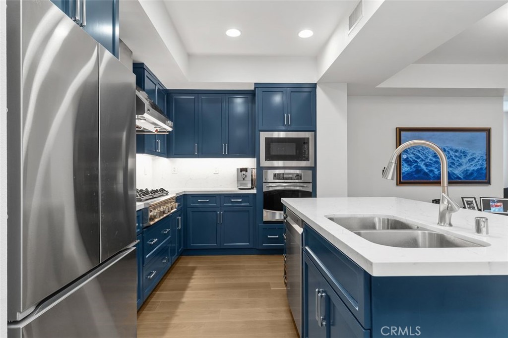 150 The Promenade N 202