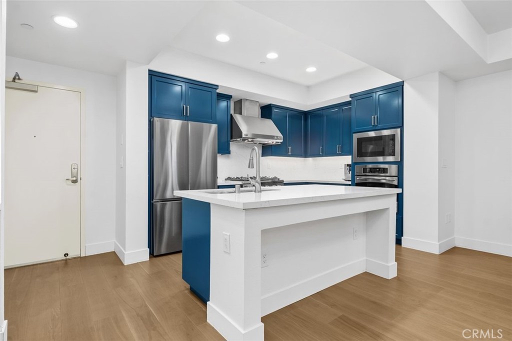 150 The Promenade N 202