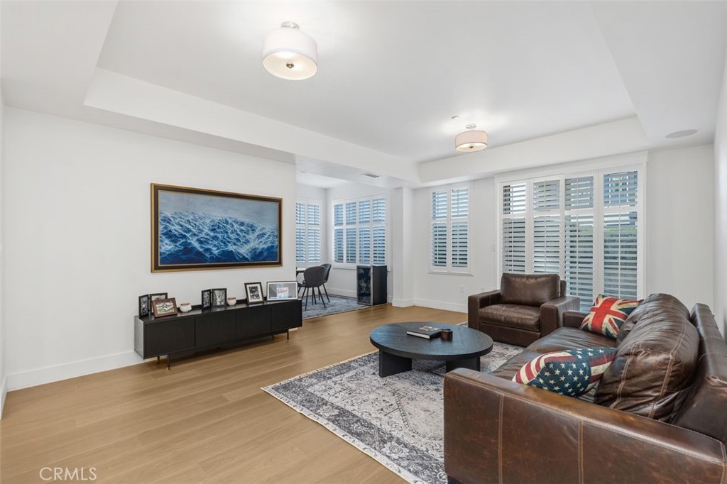 150 The Promenade N 202