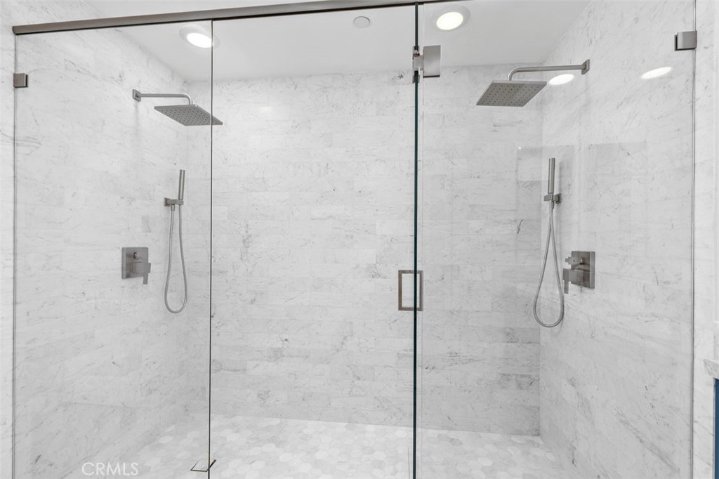 150 The Promenade N 202