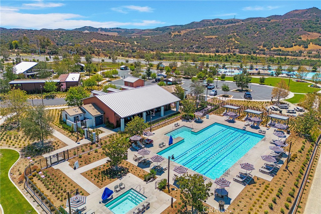 752 Sunrise Road