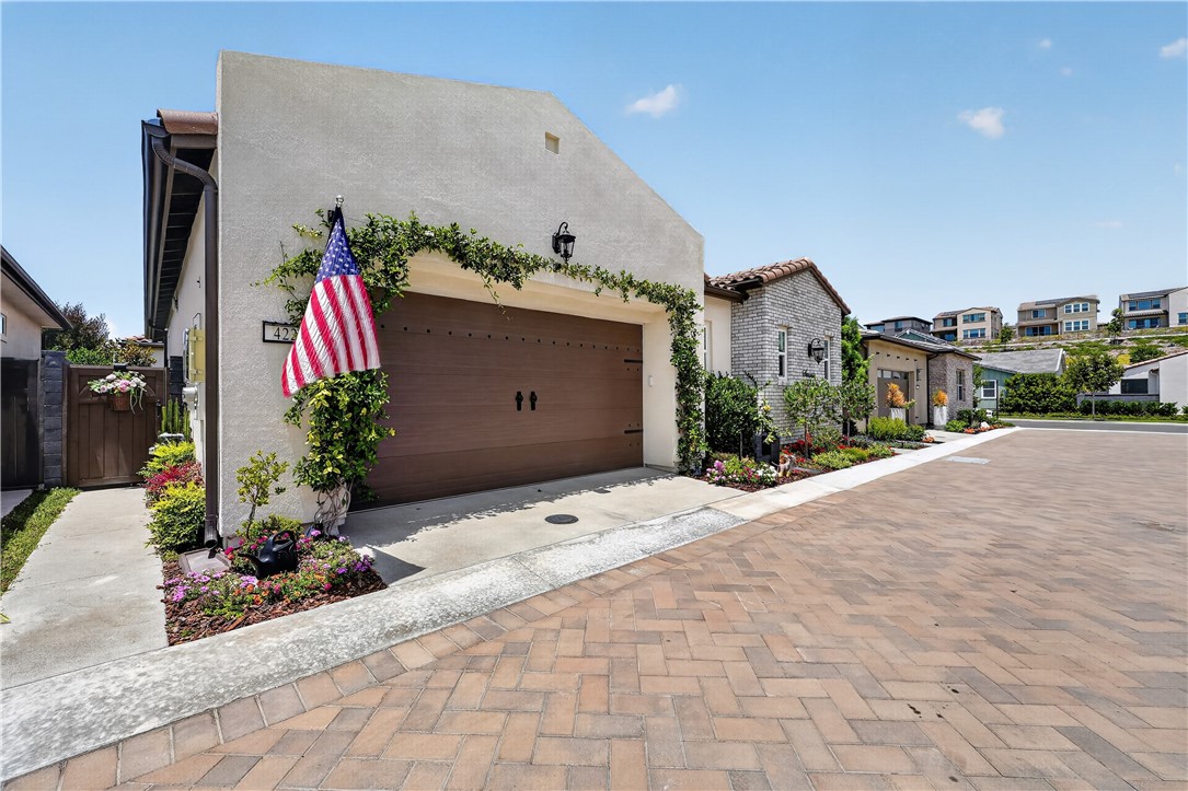 422 Sunrise Road