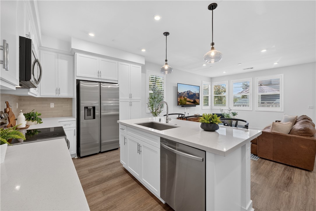 115 Sunstone Place