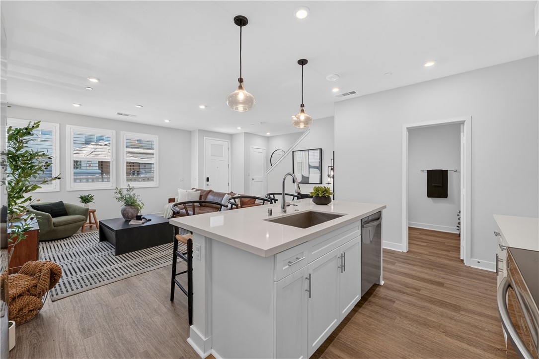 115 Sunstone Place