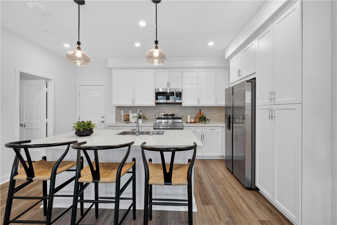115 Sunstone Place