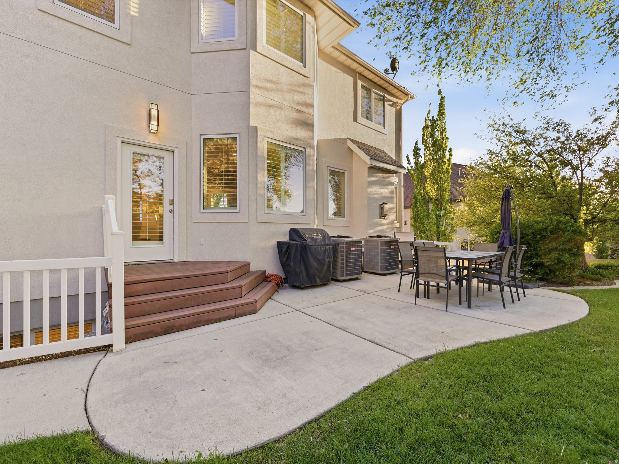 342 W MILLCREEK RD