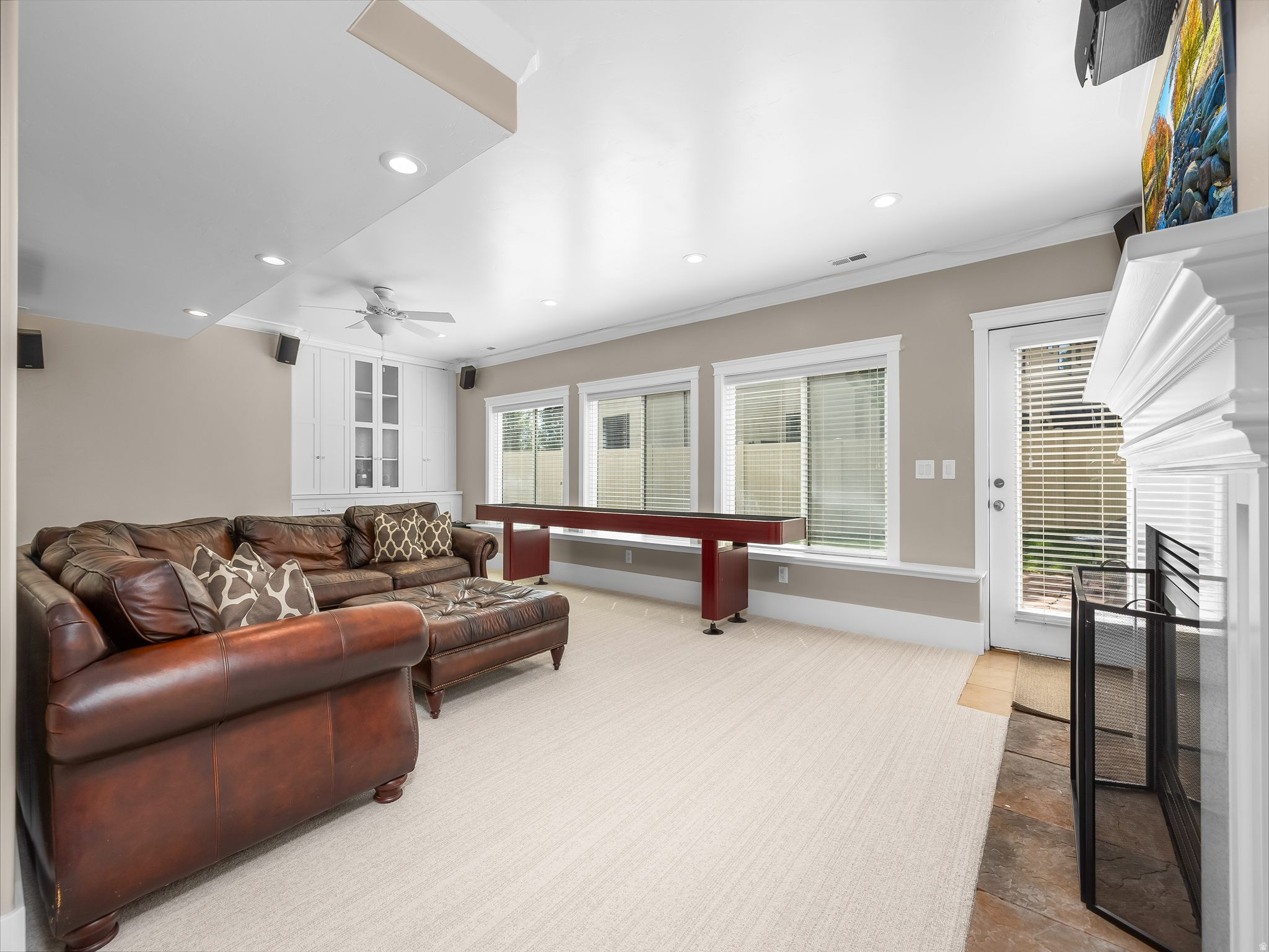 342 W MILLCREEK RD