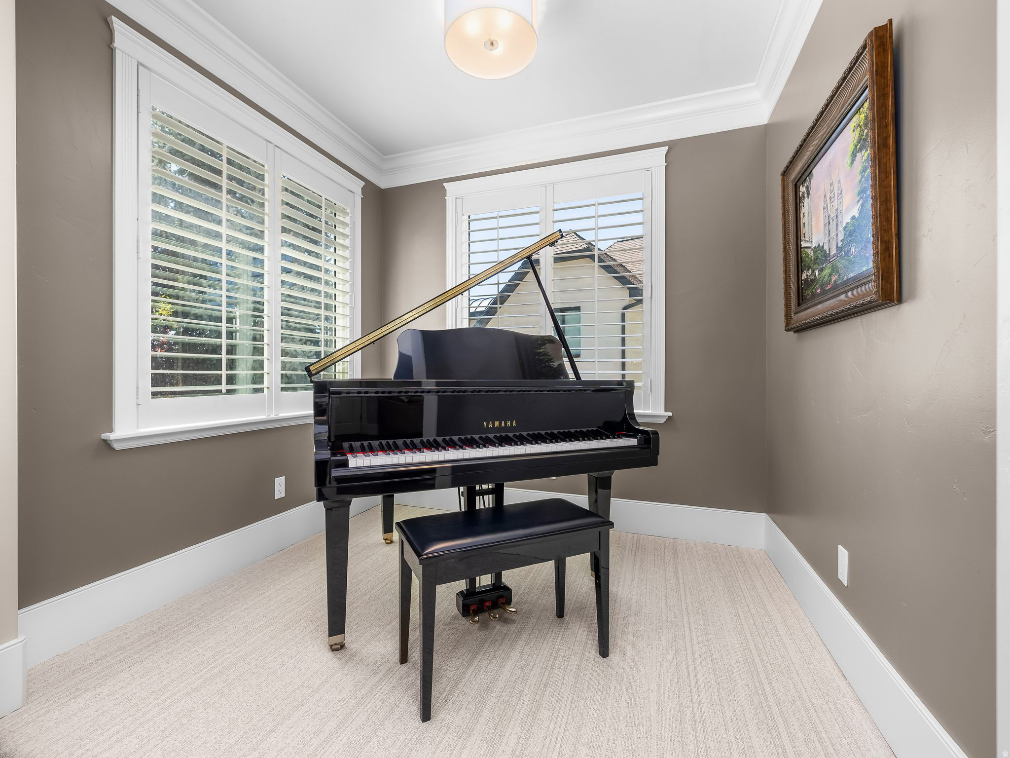 342 W MILLCREEK RD