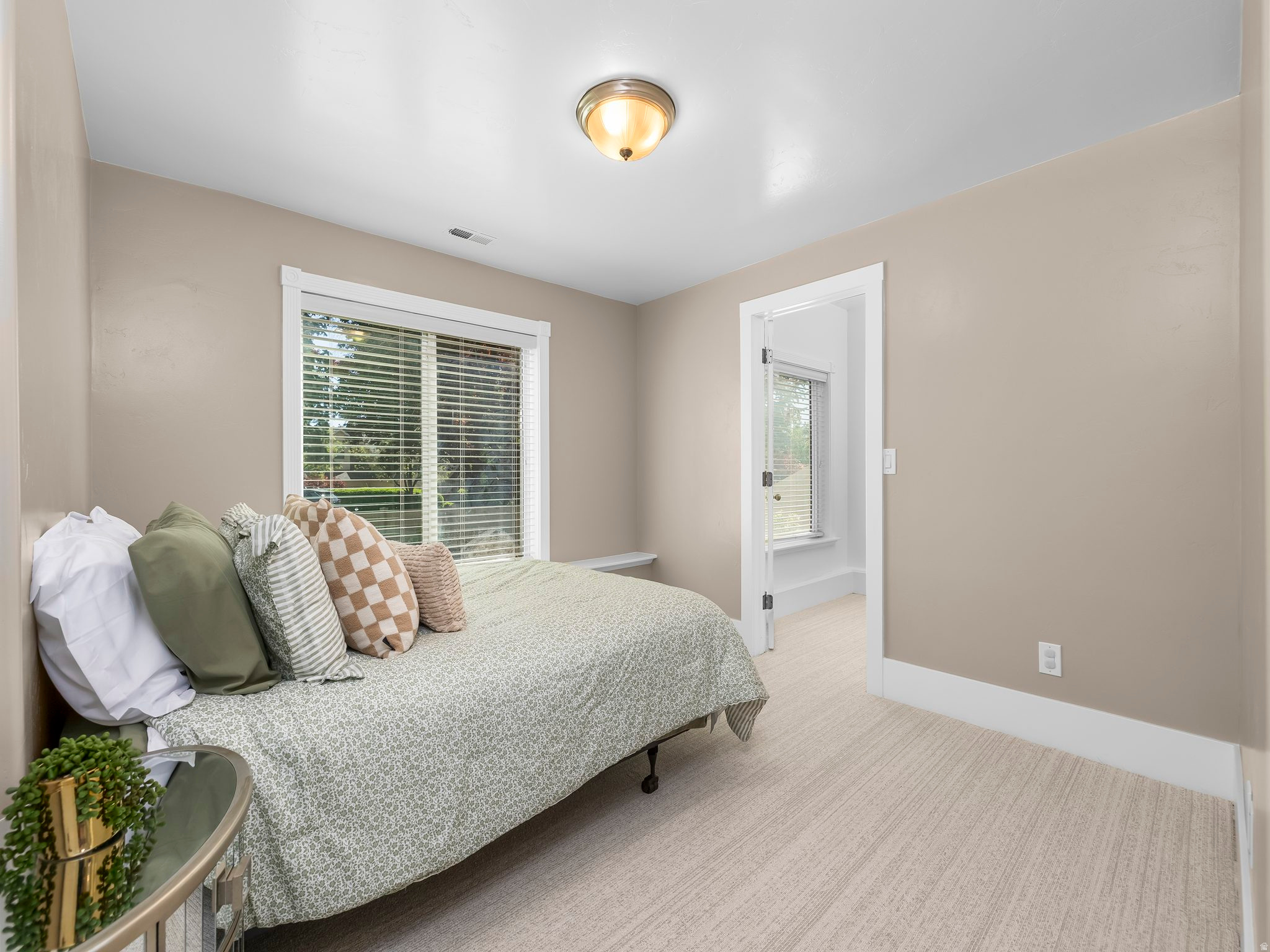 342 W MILLCREEK RD