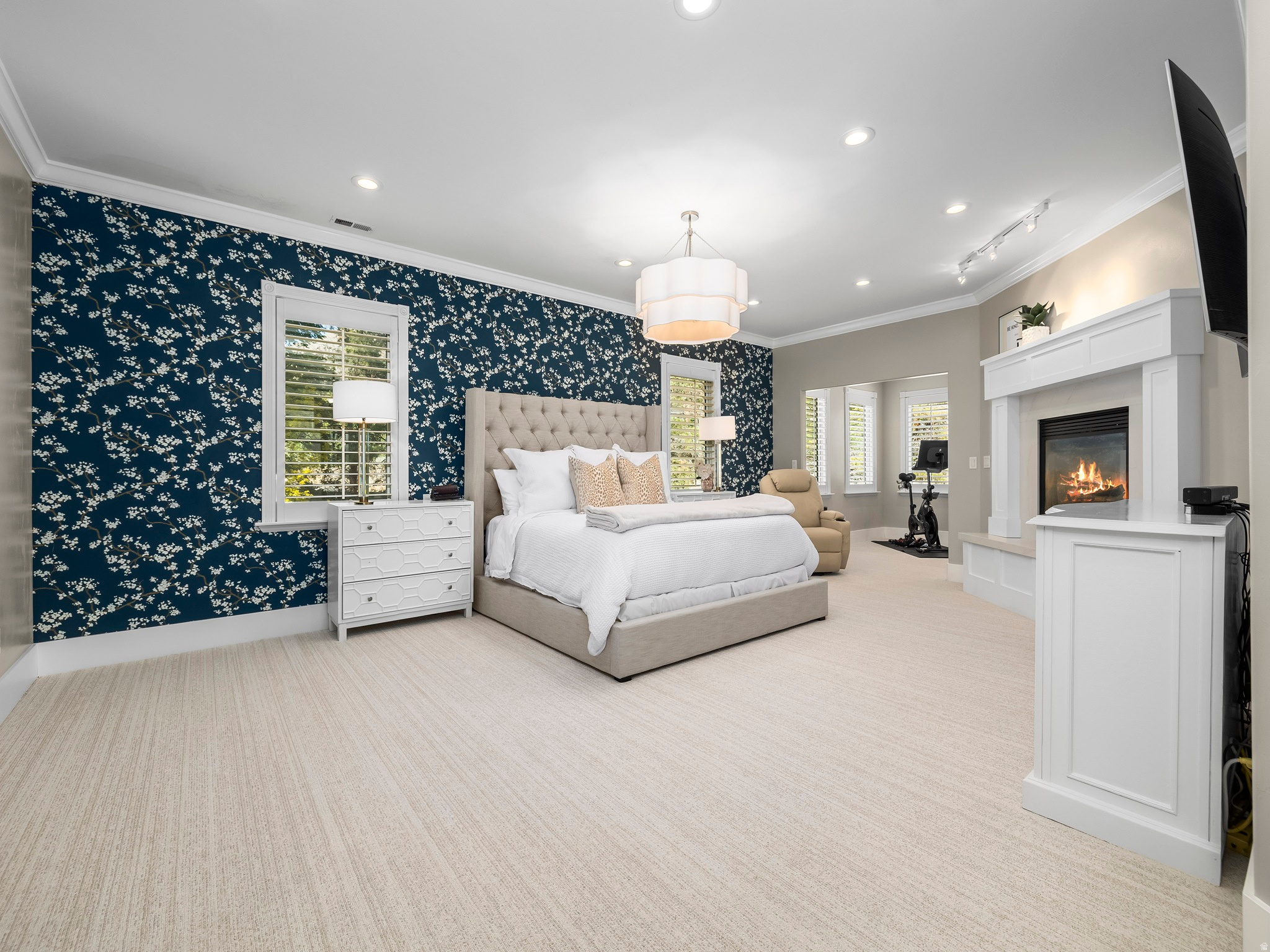 342 W MILLCREEK RD