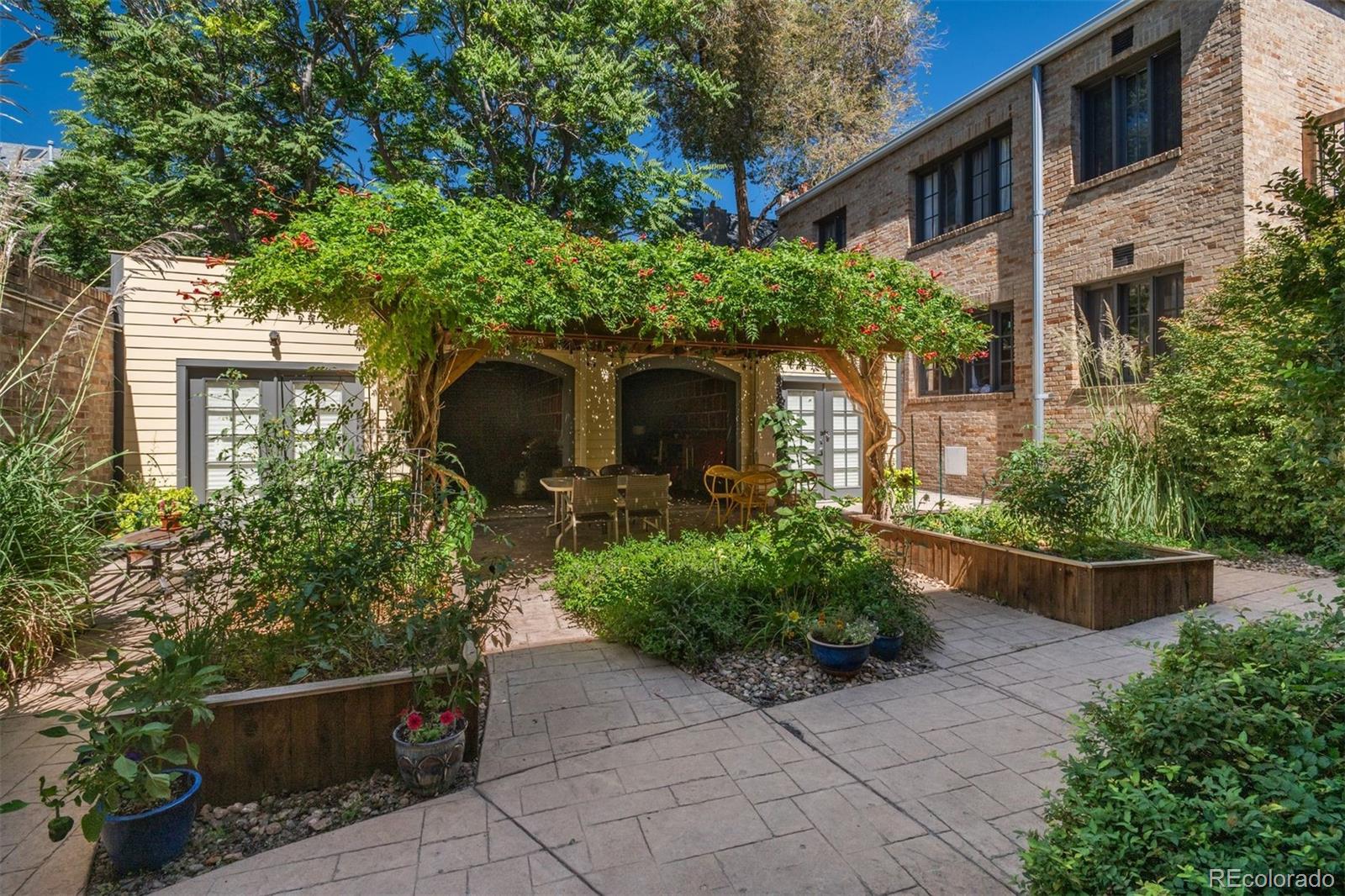 2533 E 11th Avenue Unit: 104