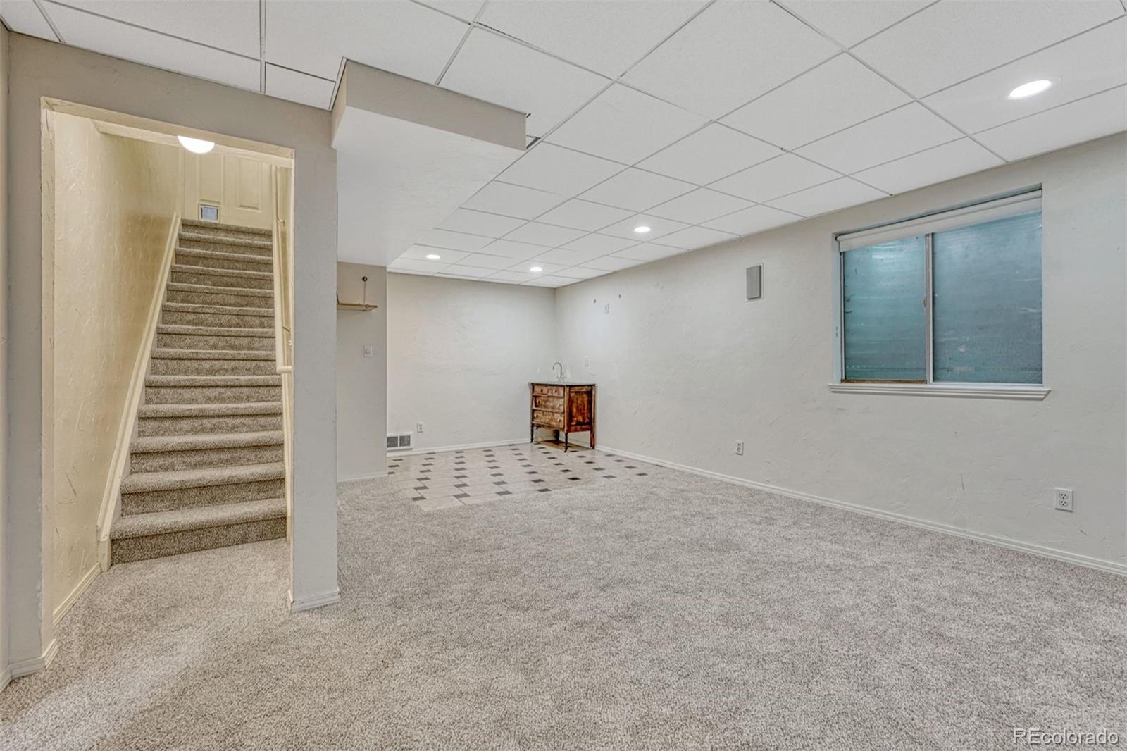 4927 Tarcoola Lane
