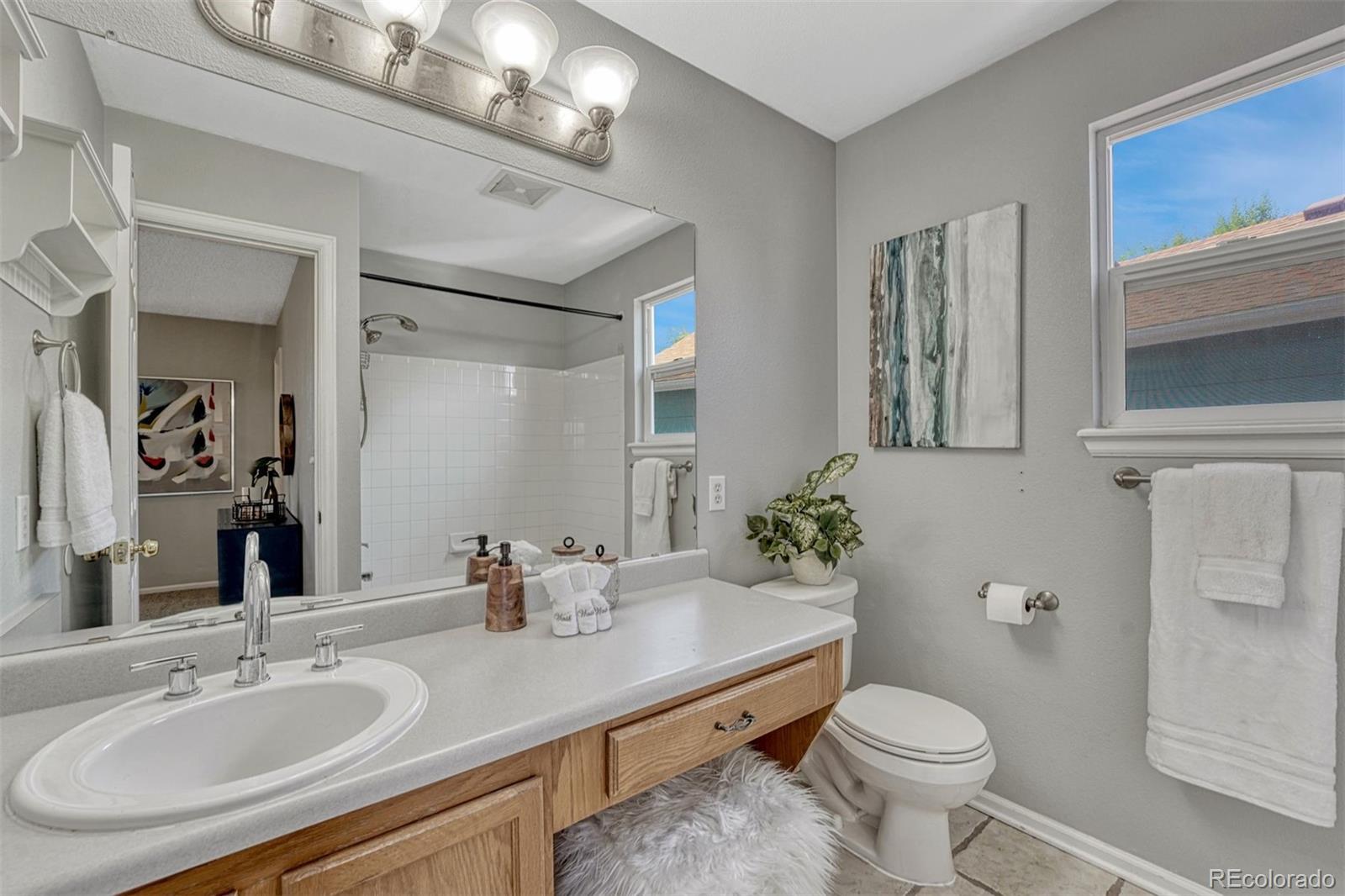 4927 Tarcoola Lane