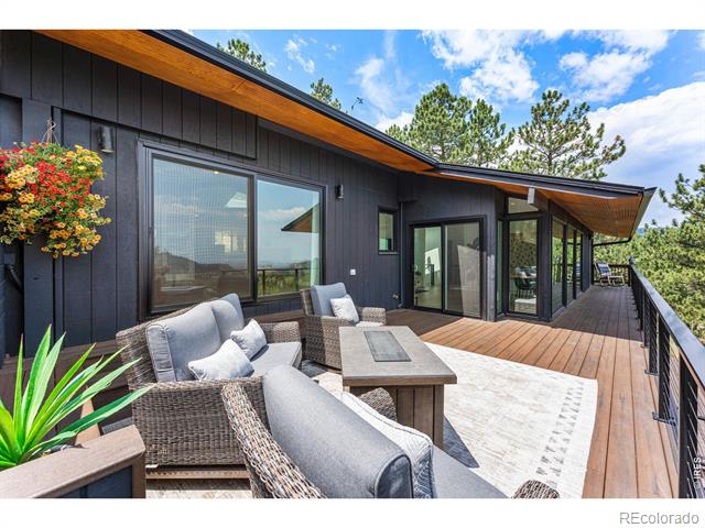 228 Alpine Way