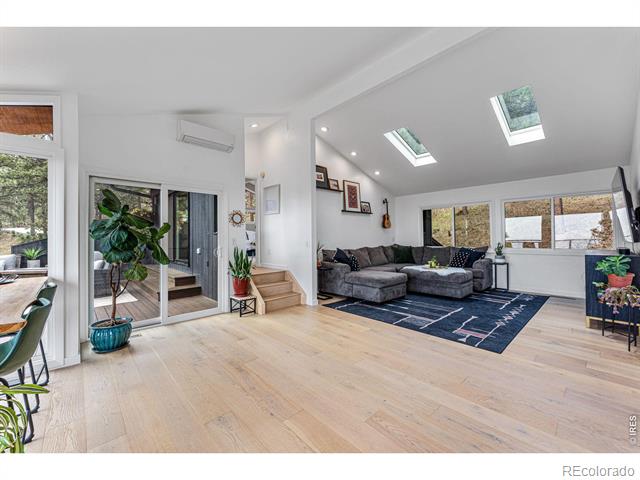 228 Alpine Way