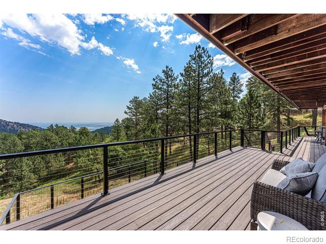 228 Alpine Way