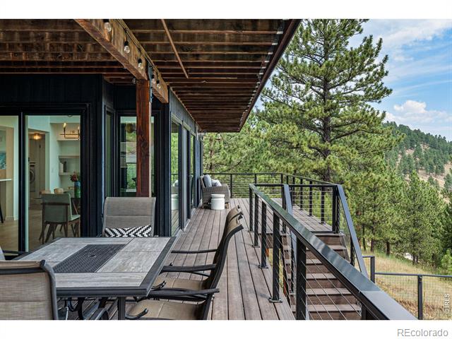 228 Alpine Way