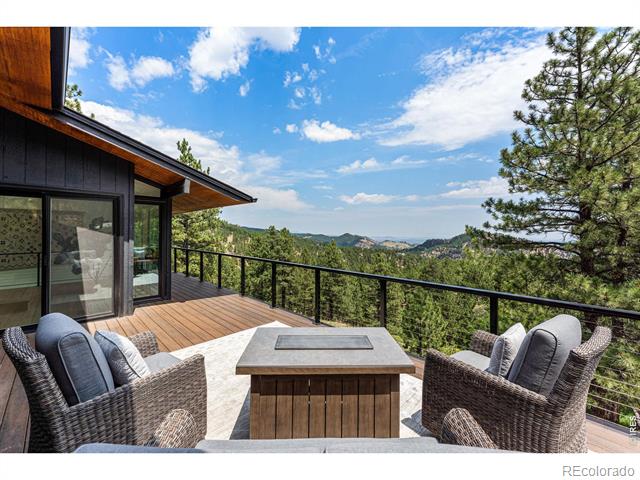 228 Alpine Way