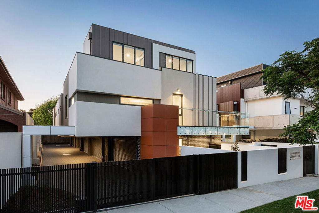 1017 N Ogden Drive