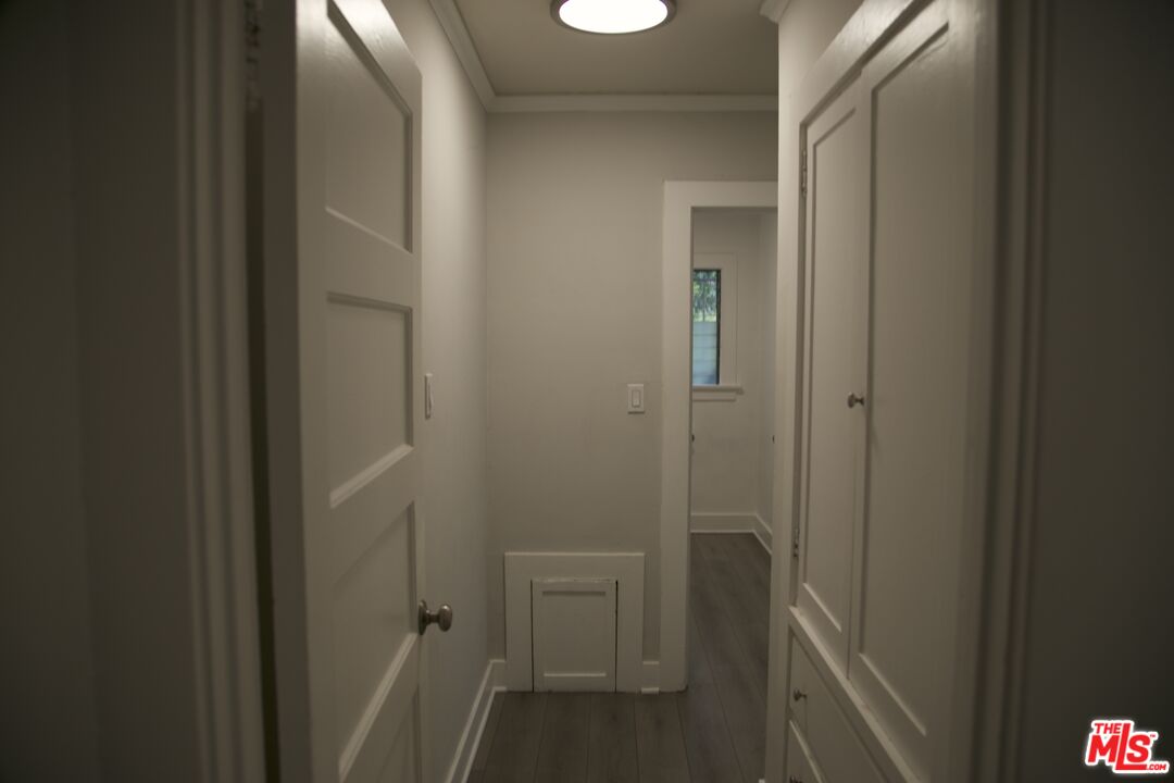 1215 N Poinsettia Pl