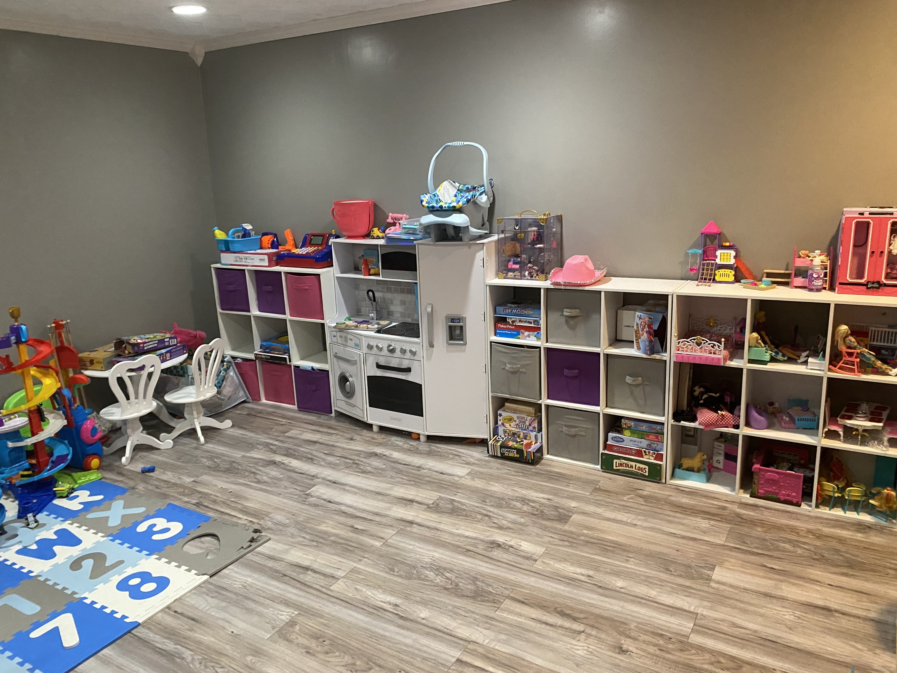 1091 Meadowview Court