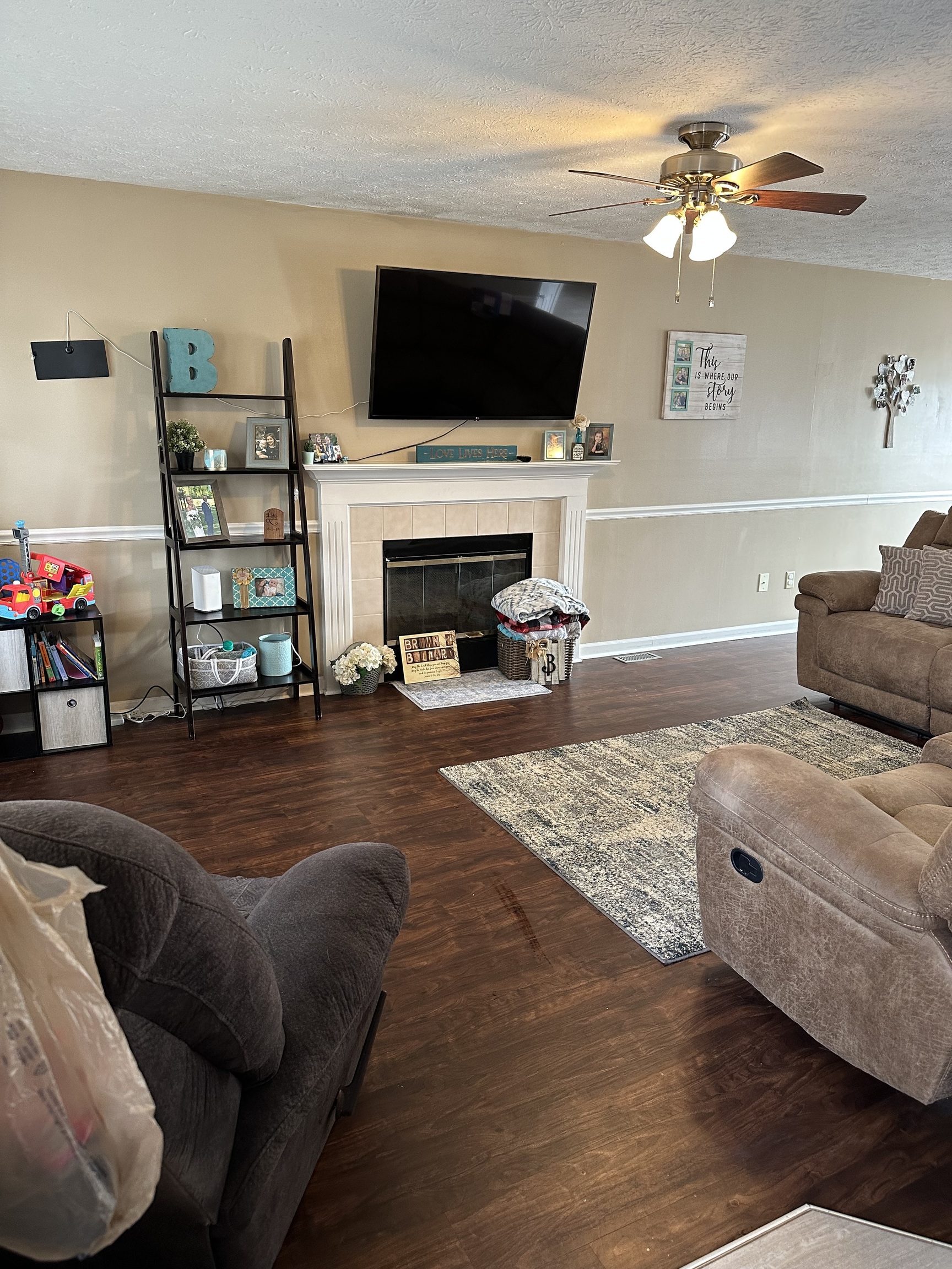 1091 Meadowview Court