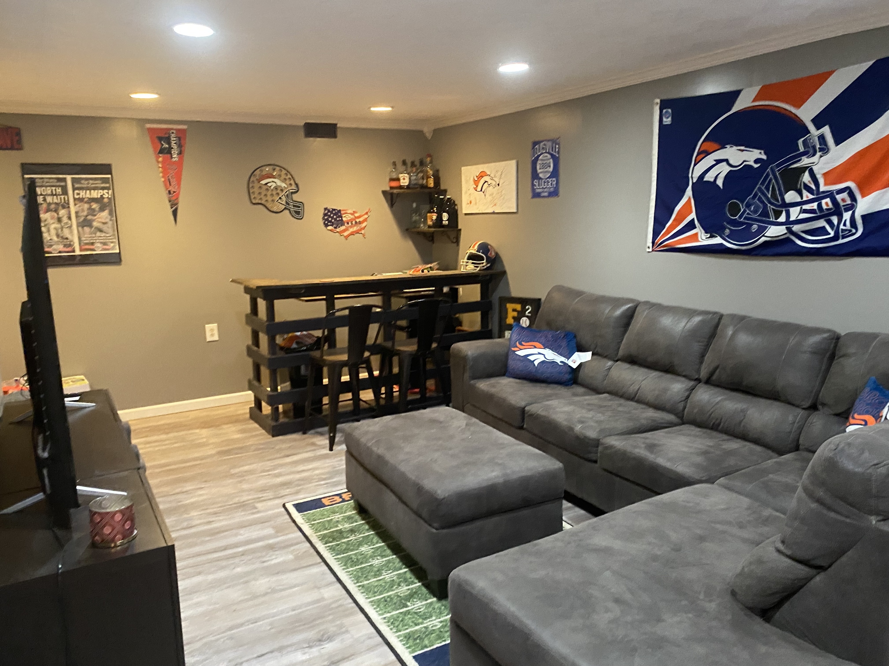 1091 Meadowview Court