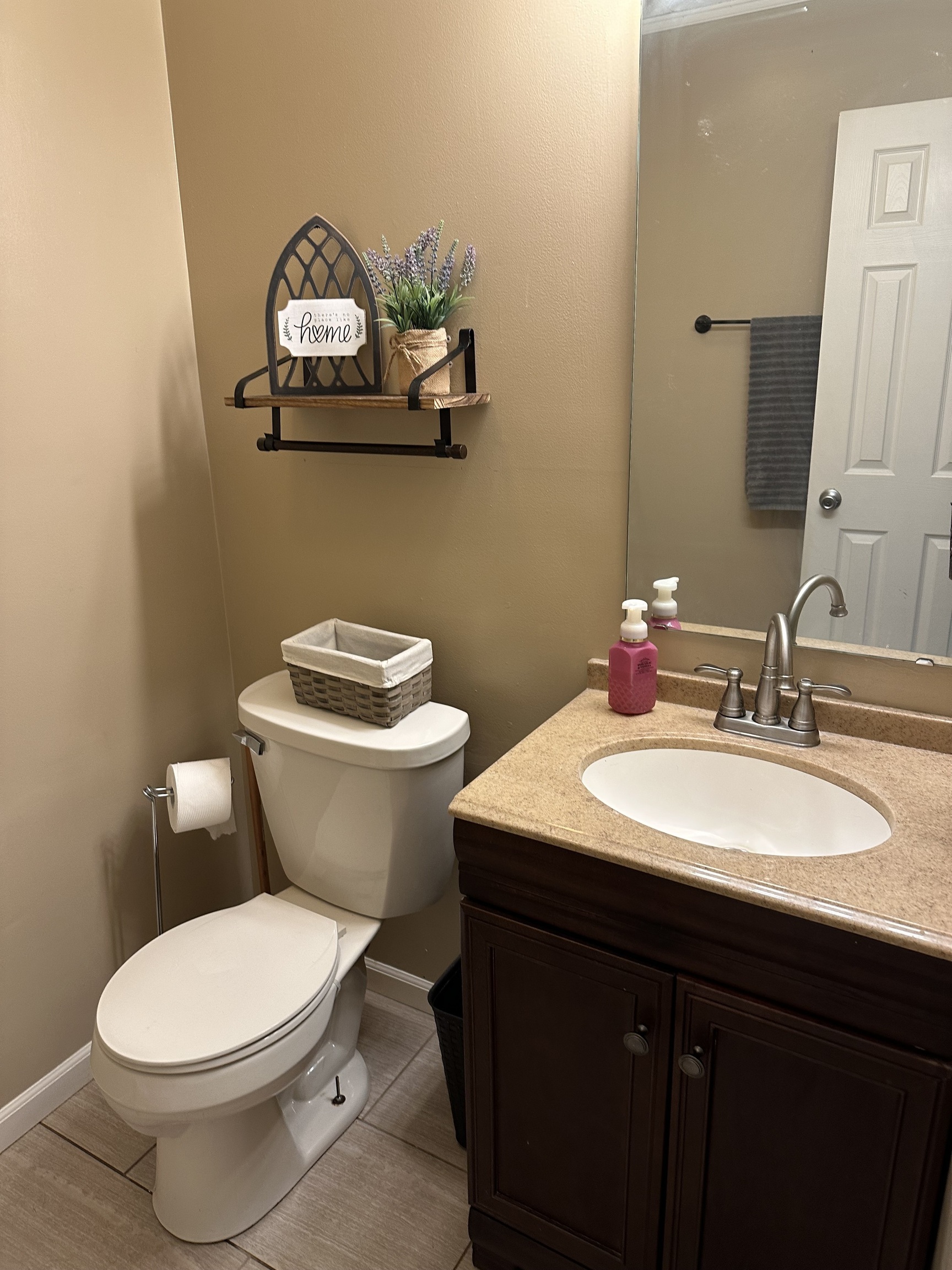 1091 Meadowview Court