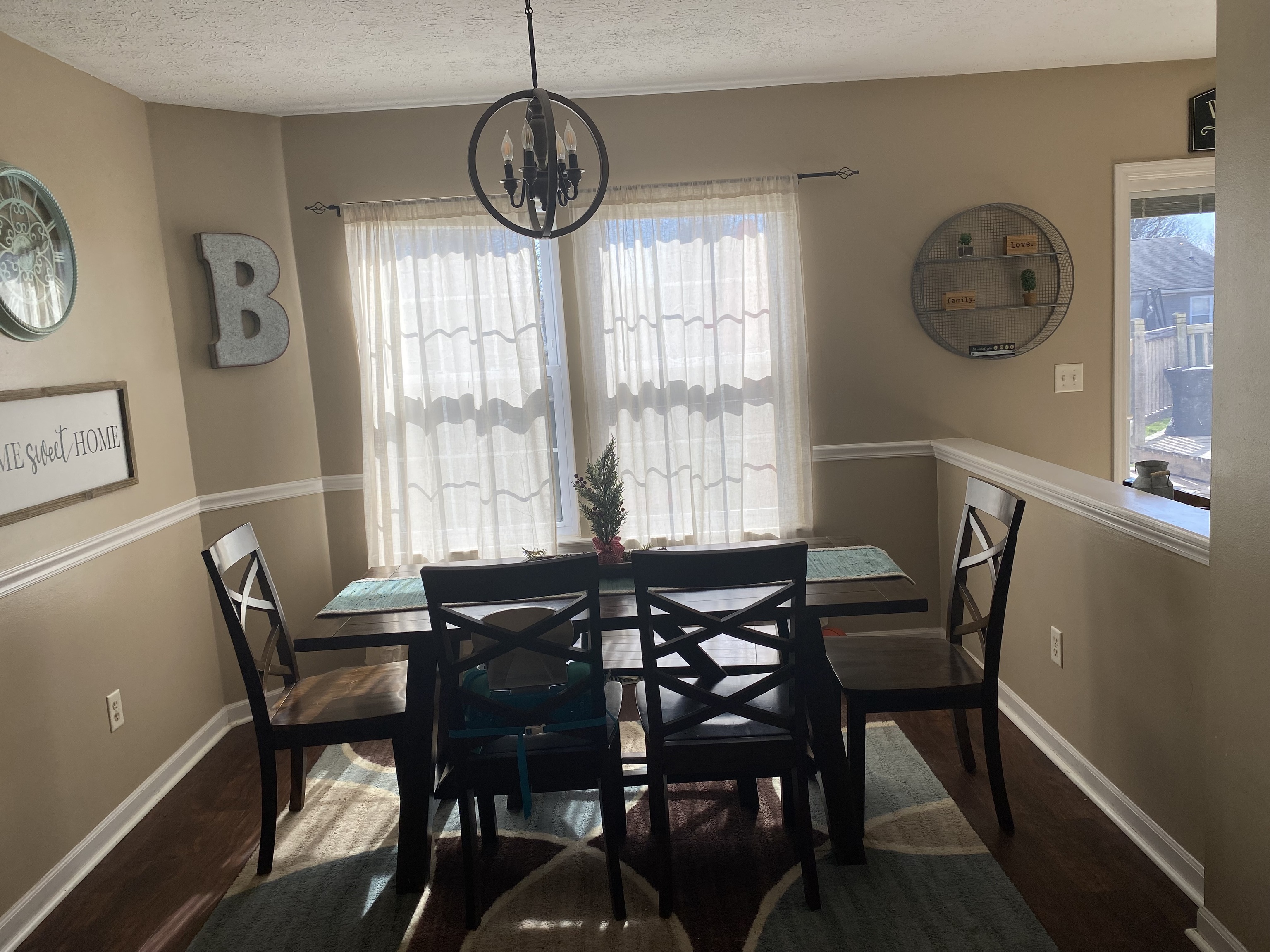 1091 Meadowview Court