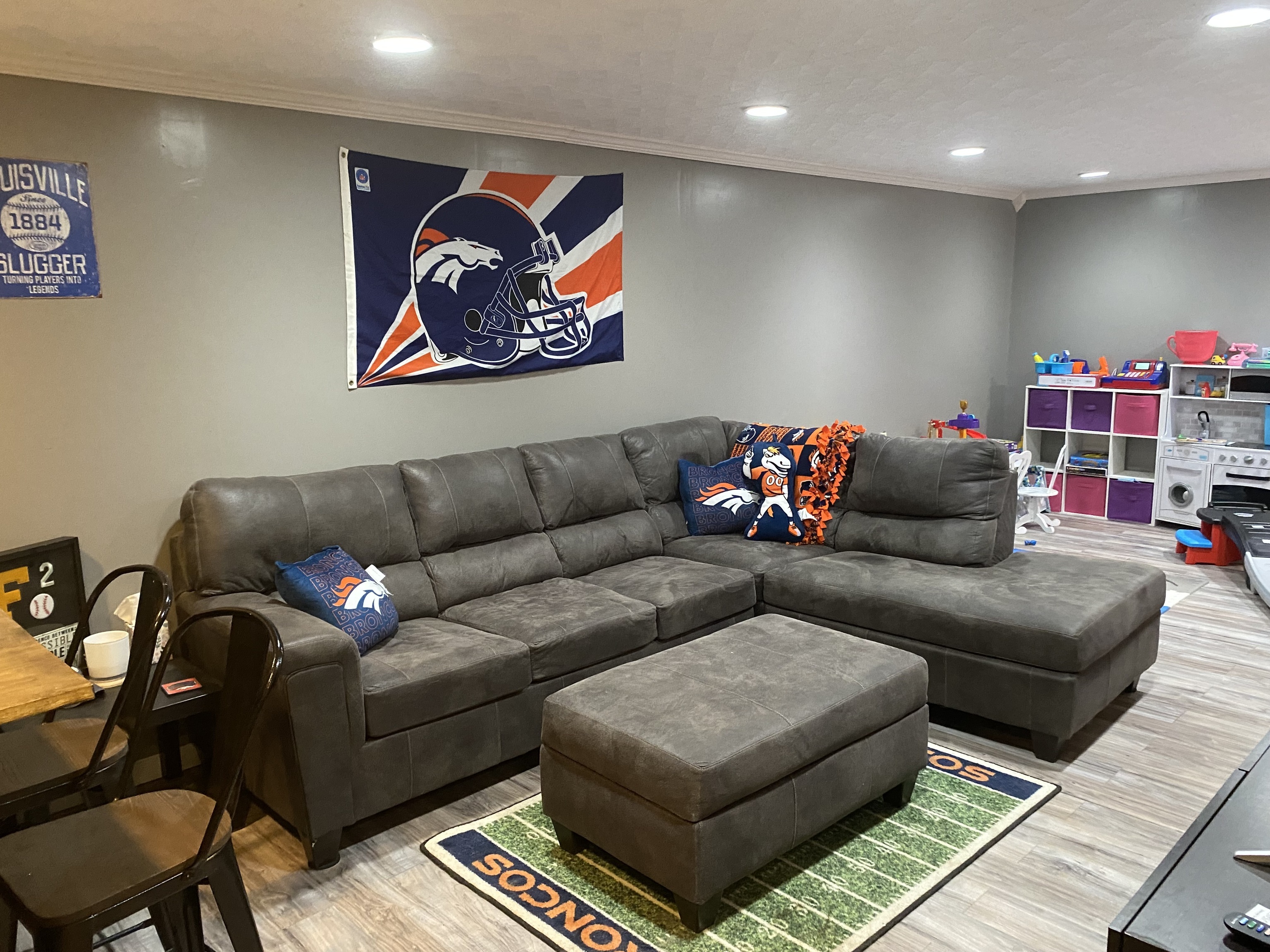 1091 Meadowview Court