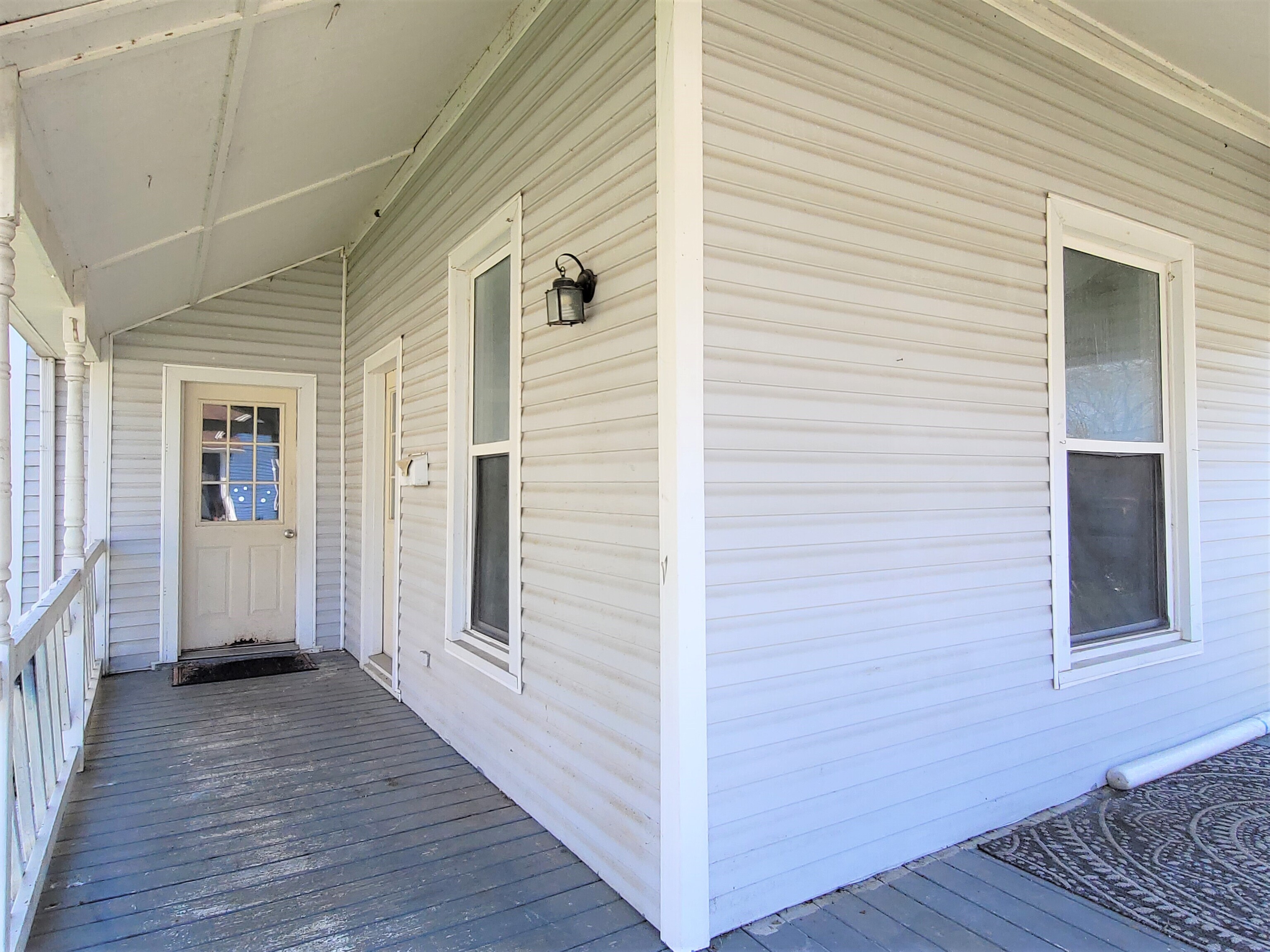 465 W Franklin Street