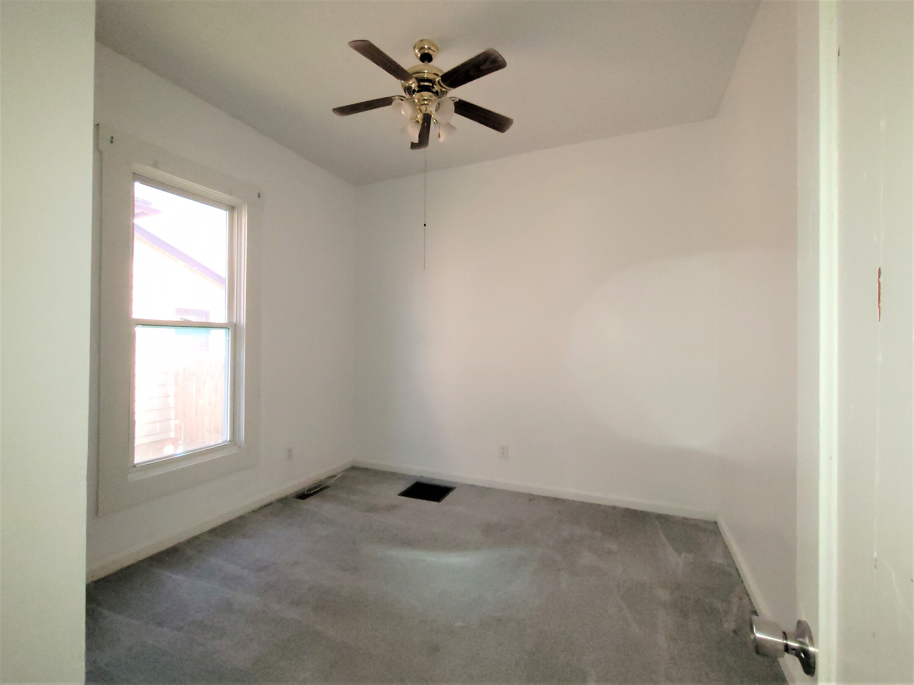 465 W Franklin Street